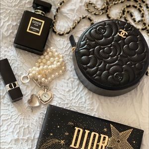 COPY - Authentic Chanel black clutch with chain